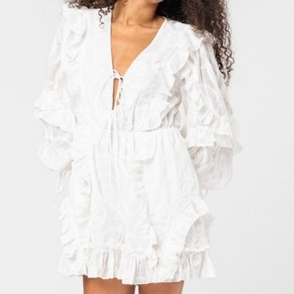 TED BAKER Women's XS White Lace Lussa Romper‎ Ruffle V Neck Tie Front Mini Dress